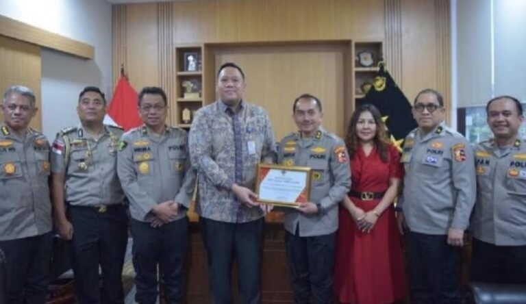 Polri Terima Penghargaan Dari KBRI, Berhasil Identifikasi WNI Korban Kecelakaan Kapal