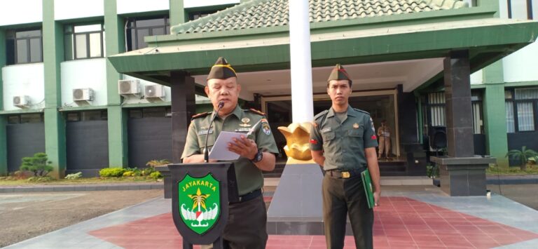 Upacara 17-an Digelar Kodim 0505/Jakarta Timur, Danramil Jatinegara Bacakan Amanat Pangdam Jaya