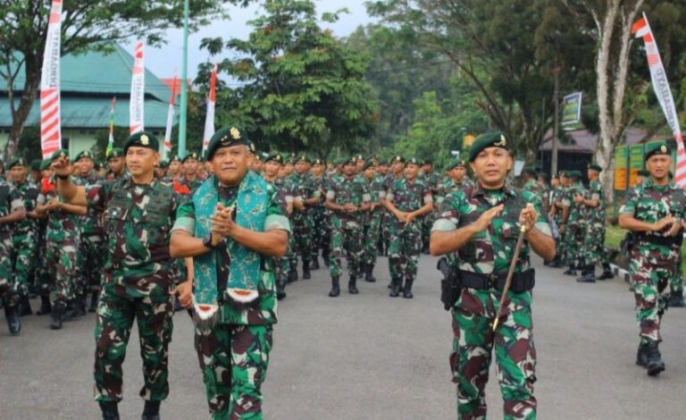 Kaskostrad Kunjungi Markas Pasukan Raja, Ini Tegas Danyon 754/ENK