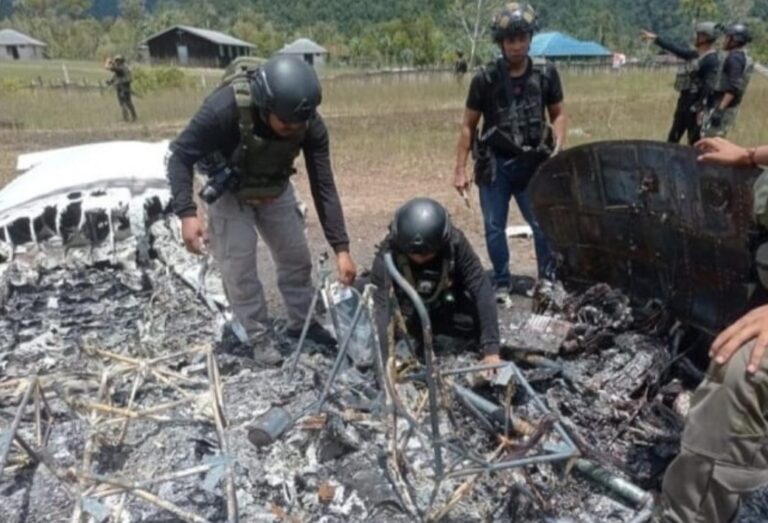 Papua Antara Perang dan Kesejahteraan, Kelompok Penjahat Perusak Kemanusia