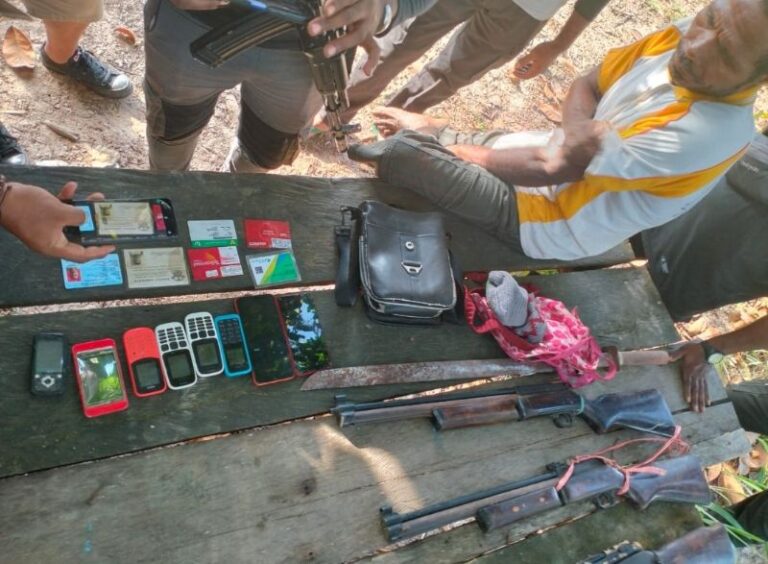 Satgas TNI Tangkap Anggota KST Usai Diserang OTK di Bintuni Papua Barat