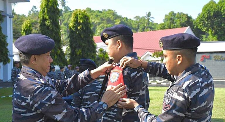 Upacara Pemberangkatan Tim Aju Percepatan Pembangunan Lanal Tipe C Kwandang dipimpin langsung Danlantamal VIII Laksamana
