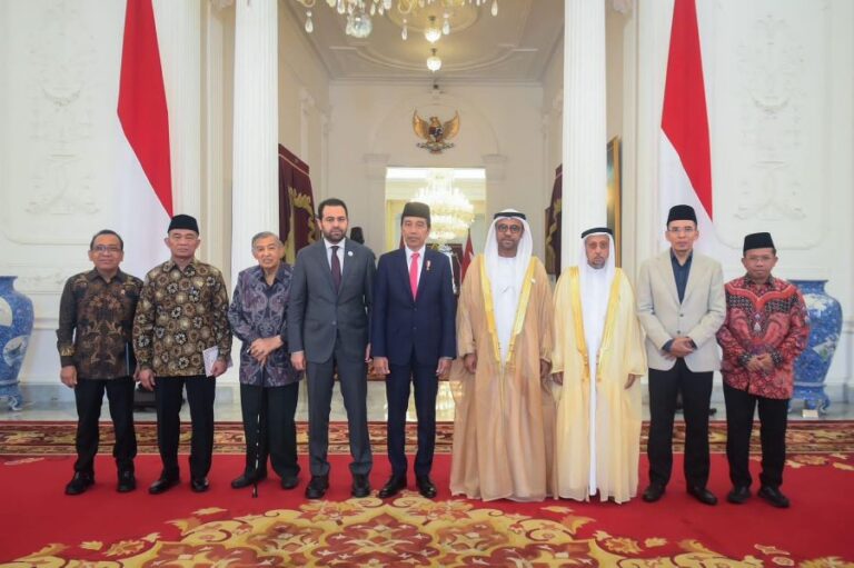 Jokowi Terima Kunjungan Majelis Hukama Muslimin di Istana Merdeka