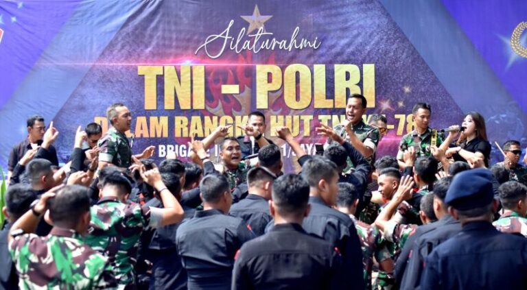Wujud Sinergitas TNI-POLRI, Brigif 1 Jaya Sakti Menyambut Kedatangan Resimen 1 Pasukan Pelopor 