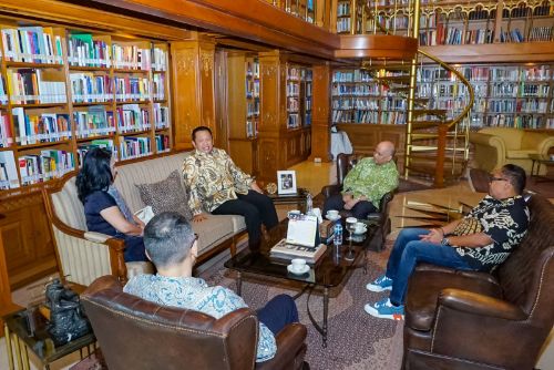 Ketua MPR RI Bamsoet dan Ilham Habibie Matangkan Museum Mobil Koleksi BJ Habibie di MOI TMII