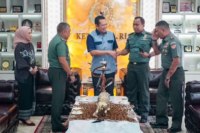 Terima Danpusdikhub Pushubad TNI AD, Bamsoet Dorong Peningkatan Ketahanan Siber Nasional