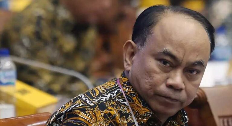 Teguran Menkominfo Budi Arie Setiadi berhasil membuat Meta menghapus sekitar 1,65 juta konten judi online. Menkominfo juga mengungkapkan
