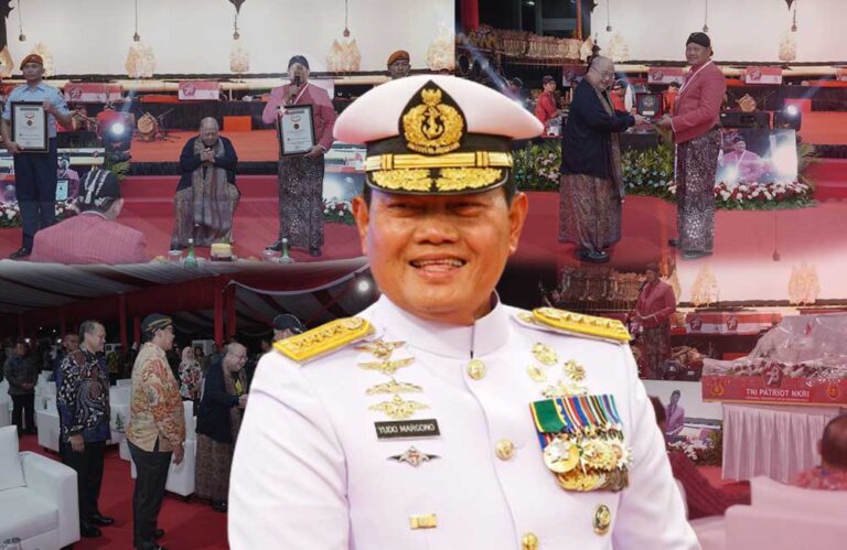 Kapuspen TNI Laksda TNI Julius Widjojono mengatakan bahwa 17 Rekor MURI yang sudah diterima TNI merupakan pencapaian TNI yang luar