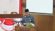 Mewakili Bupati, Sekretaris Daerah Tanjabbar Ir. H. Agus Sanusi, menghadiri Rapat Paripurna Pertama DPRD Kabupaten Tanjung Jabung Barat