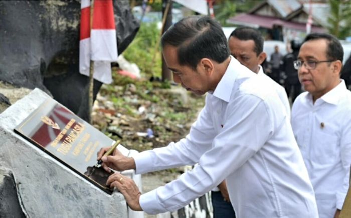Presiden Jokowi Tanda Tangani Prasasti Tugu Pancasila Kampung Tanama, Fakfak