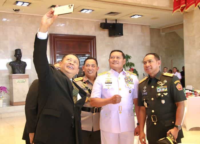 Hadiri Sertijab Panglima TNI, Bamsoet Dorong Netralitas TNI dalam Pemilu 2024