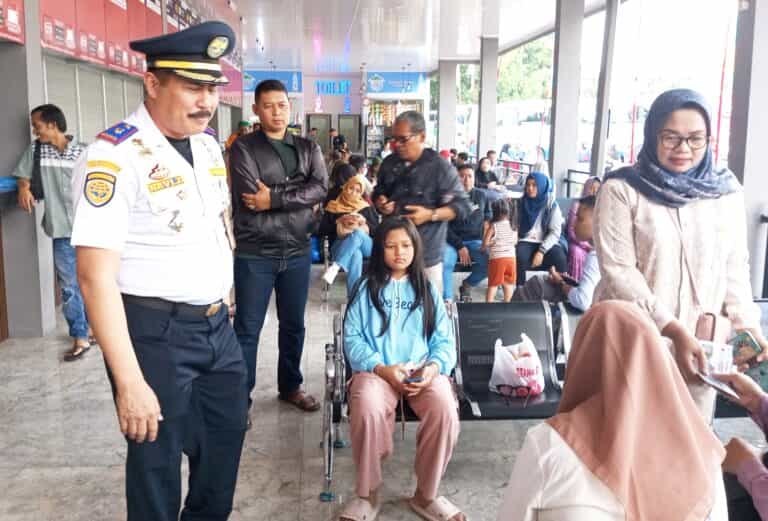 Diprediksi 1-3 Januari 2024, Puncak Arus Balik Nataru di Terminal Kalideres