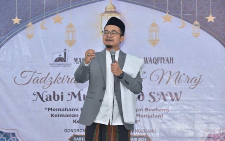 Masyarakat Antusias Hadiri Peringatan Isra Mi’raj di Masjid Assalaamatul Waqfiyah