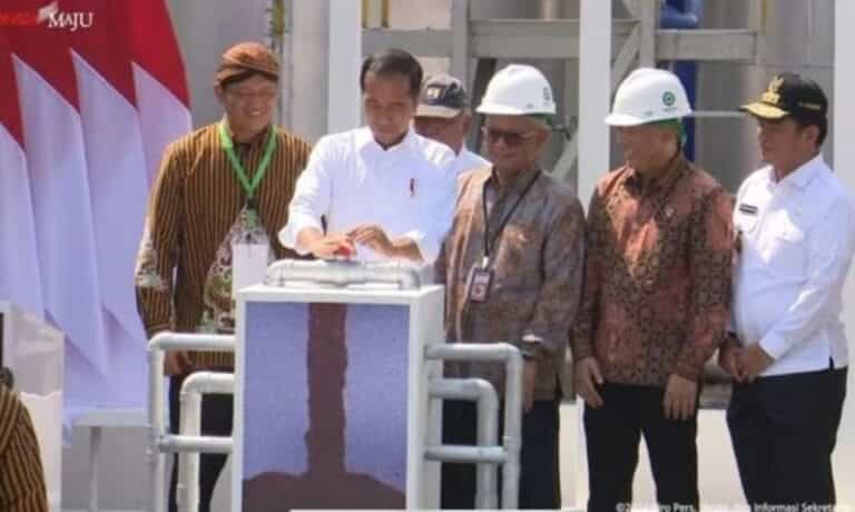 Jokowi Resmikan Pabrik Percontohan Minyak Makan Merah Pertama di Indonesia