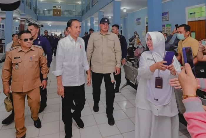 Kunjungi RSUD Sekadau, Presiden Jokowi Tinjau Pelayanan dan Fasilitas Kesehatan