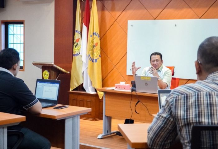 Berikan Kuliah Politik Hukum Program Doktor, Bamsoet Ingatkan Pentingnya Pembenahan Partai Politik
