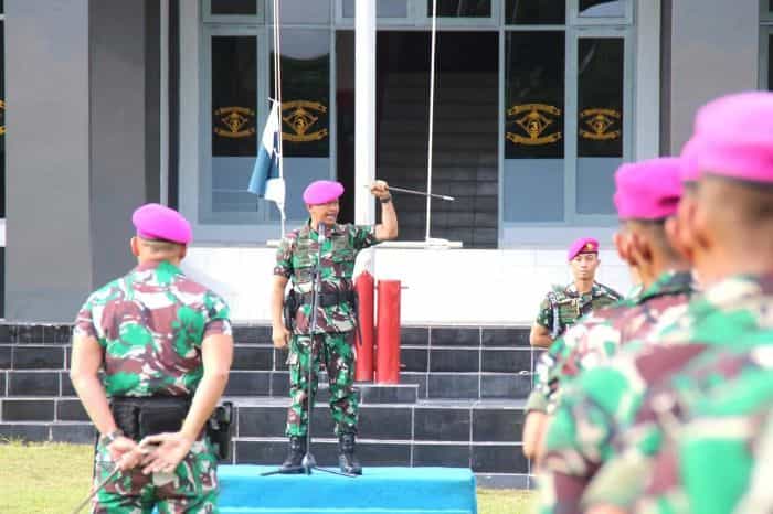 Komandan Resimen Bantuan Tempur 3 Marinir Hadir Dalam Apel Khusus Danpasmar 3