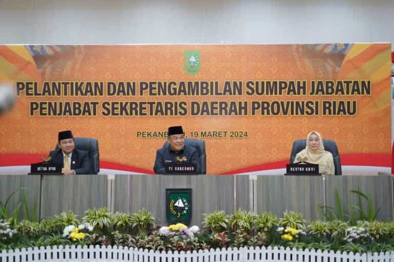 Hadiri Pelantikan Pj Sekda Riau, Ketua DPRD Riau: Selamat dan Sukses, Bersatu Membangun Riau Menuju Indonesia Maju