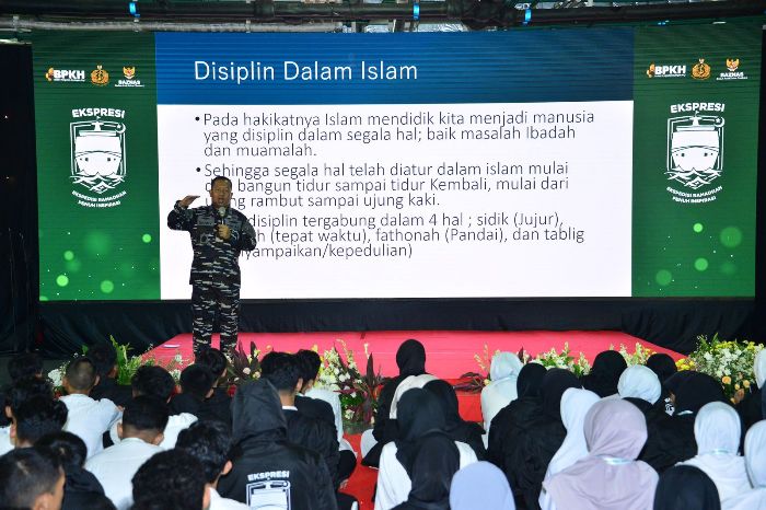 Pesantren Kilat di KRI TNI AL, Generasi Muda Indonesia Harus Terampil dan Disiplin