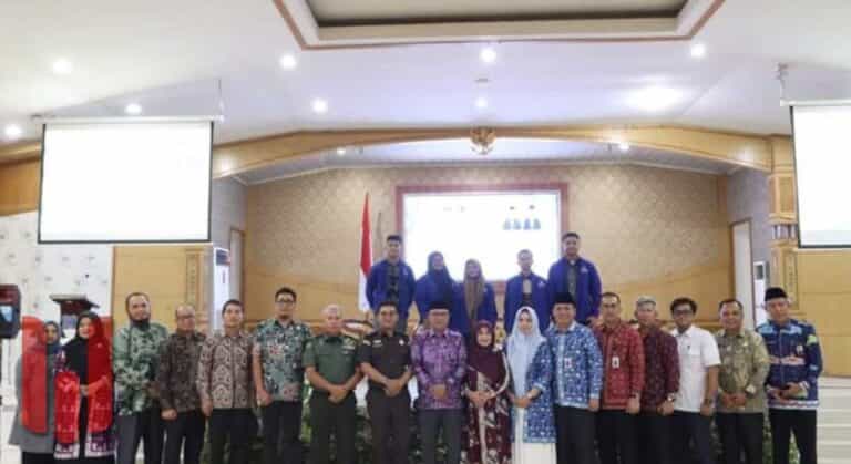 Mewakili Bupati, Pj Sekda Tanjab Barat, H. Dahlan, membuka secara resmi Musyawarah Rencana Pembangunan Musrenbang RKPD tahun 2025