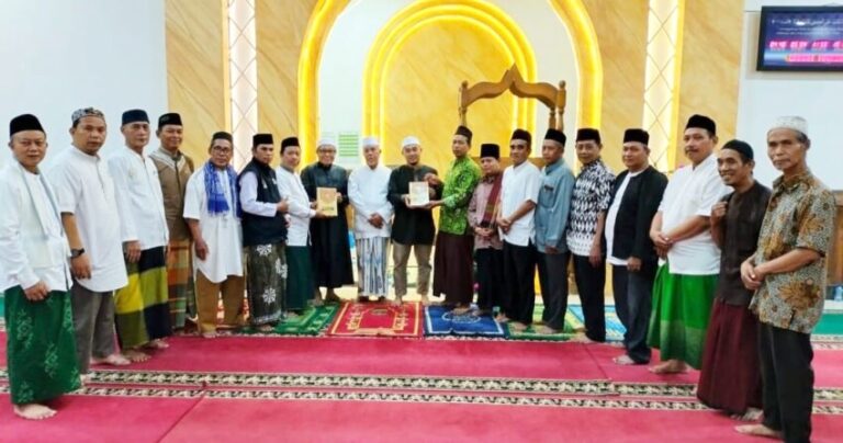 Kelurahan Cengkareng Timur Gandeng LMK dan DMI Gelar Safari Ramadhan di Masjid Jami Nurul Amal