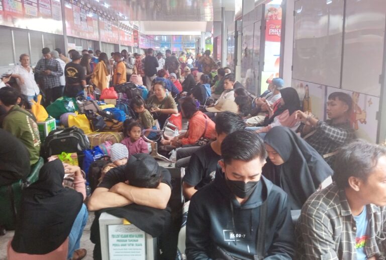 H1-Lebaran, Pemudik di Terminal Kalideres Diperkirakan Mencapai 2.000 Orang