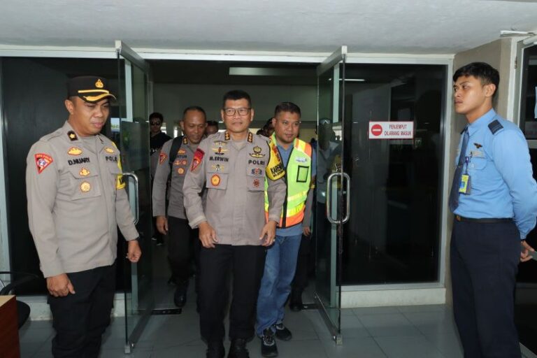 Karo Ops Polda Kep Babel Mengecek Langsung Kesiapan Pengamanan Idul Fitri 1445 H di Belitung
