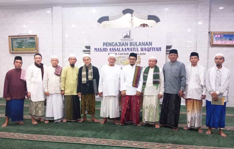 Ratusan Warga Hadiri Pengajian Rutin Bulanan di Masjid Assalaamatul Waqfiyah Kota Tangerang