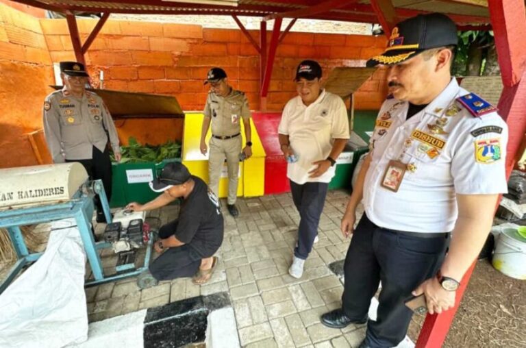 Jelang Penilaian Adipura 2024, Terminal Kalideres Berbenah