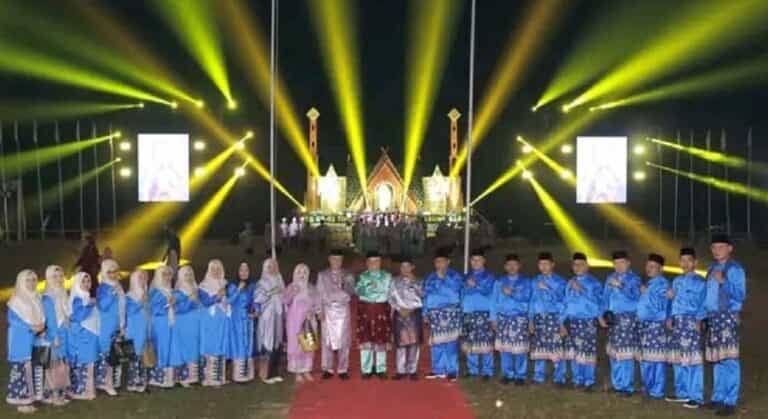 Sekretaris Daerah Tanjab Barat, H. Dahlan, S.Sos, MM., secara resmi membuka MTQ ke 52 tingkat Kabupaten Tanjung Jabung Barat tahun 2024