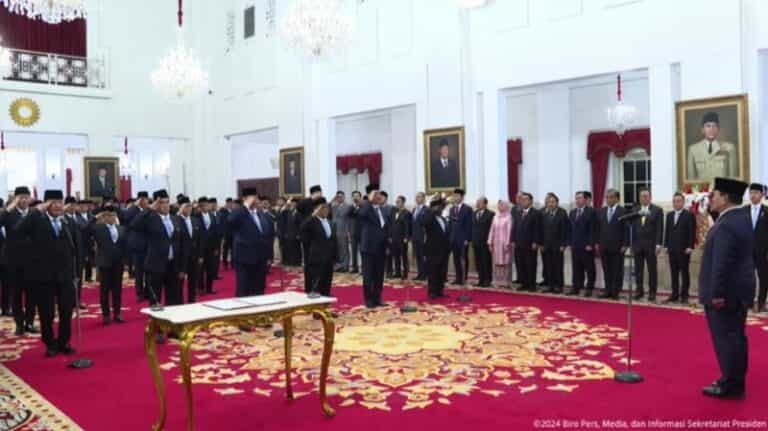 Presiden Prabowo Subianto Lantik Menteri Kabinet Merah Putih di Istana Negara Jakarta