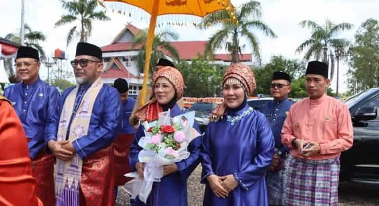 Pjs Bupati Tanjab Barat, menghadiri Rapat Paripurna DPRD Kabupaten Tebo dalam rangka memperingati HUT Kabupaten Tebo yang ke-25