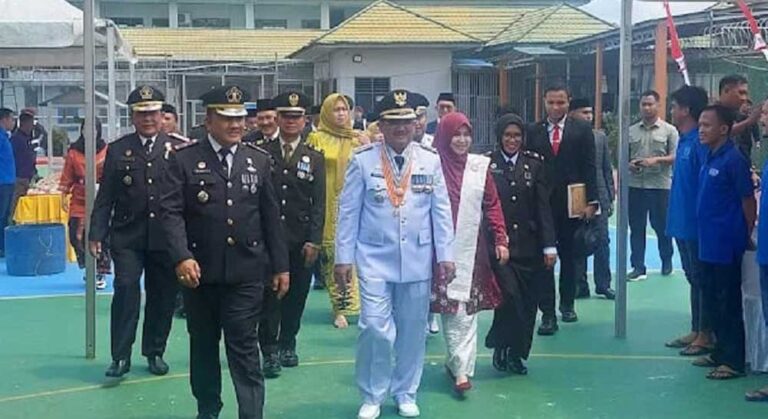 "Seperti biasa, Pemerintah Daerah (Pemda) Tanjabbar bersama rekan para Forkopimda datang bersilaturahmi ke Lapas Kelas IIB Kuala Tungkal