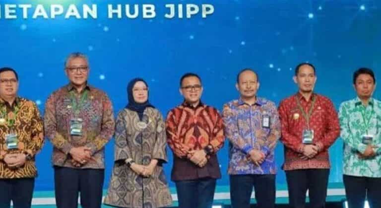 Pjs Bupati Tanjab Barat, Fery Kusnady menghadiri acara gebyar pelayanan prima 2024 yang diselenggarakan oleh Kementerian PANRB