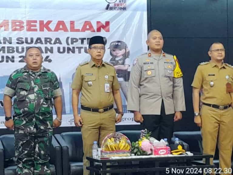 Batuud Wakili Danramil 03/GP Hadiri Pelantikan 340 Anggota PTPS Kecamatan Grogol Petamburan