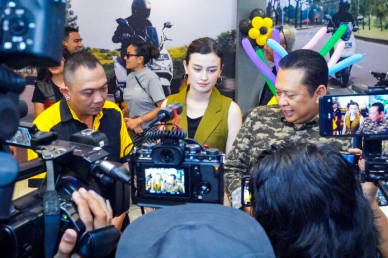 Ketum IMI Apresiasi Pembukaan Showroom United E-Motor di Tangerang