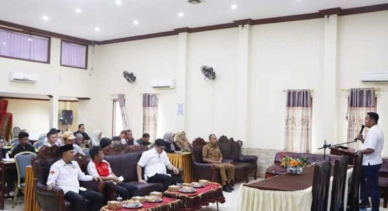 Sekda Tanjab Barat yang juga menjabat sebagai Pelaksana Tugas Kepala Dinas Pariwisata, Pemuda, dan Olahraga (Disparpora), Hermansyah