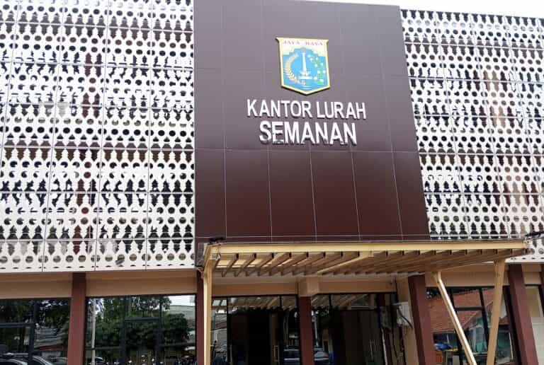 Rampung Direhab, Kantor Kelurahan Semanan Resmi Beroperasi Beri Pelayanan