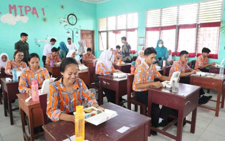 PTPN IV PalmCo usung Makan Bergizi Gratis di Sumatera dan Kalimantan