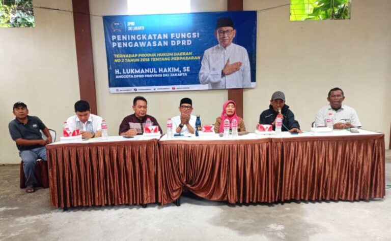Anggota DPRD DKI Lukmanul Hakim Gelar Sosper di Semanan