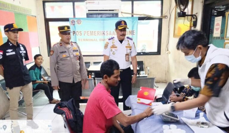 Terminal Kalideres Layani Pemeriksaan Kesehatan Gratis untuk Penumpang