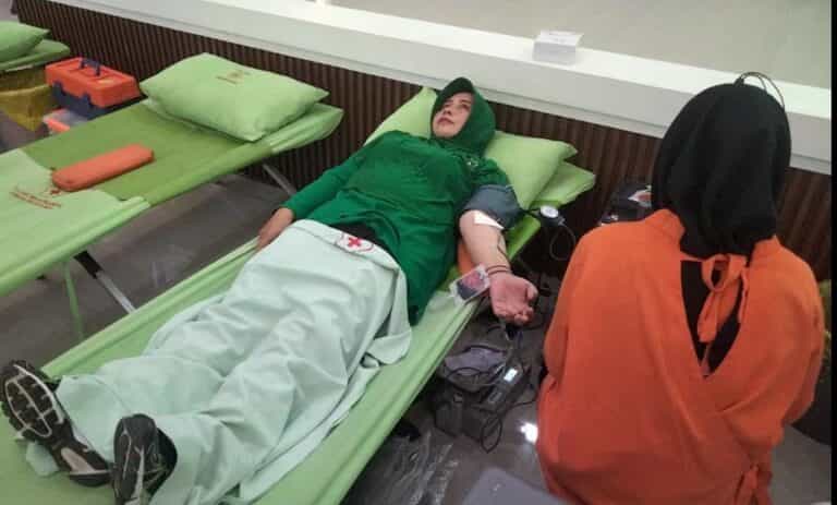 Persit KCK Koorcab Rem 071 Baksos Donor Darah HUT ke 79 Persit KCK