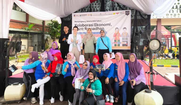 Kelurahan Semanan Sukses Gelar Pentas Seni Budaya dan Bazar Jakpreuner