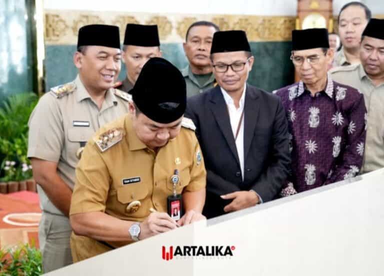 Pj Gubernur Teguh Resmikan Masjid As Sahara di Jakarta Barat