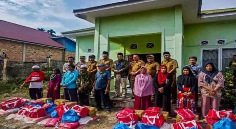 Kepedulian terhadap kondisi warga yang kurang mampu kembali ditunjukkan oleh Bupati Anwar Sadat, dengan Bedah Rumah