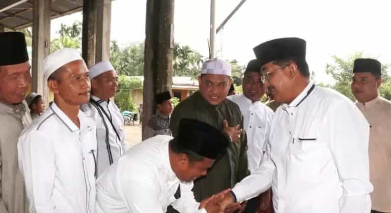 Dalam sambutannya, Bupati Anwar Sadat menyampaikan pentingnya menjaga tradisi haul sebagai bagian dari syiar Islam dan upaya mempererat
