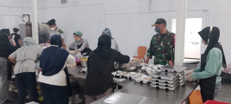Siswa-siswi Cerdas, Kodim 0505/JT Bersama Dapur khusus Distribusikan MBG 22.317 Porsi