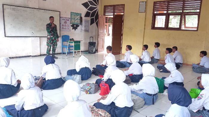 Lasatgab III: Babinsa Kresek Didik Paskibra Jadi Pemimpin Disiplin