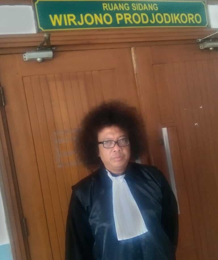 Dr. (c) Adv.Puguh Triwibowo, S.T.,S.H.,M.H.