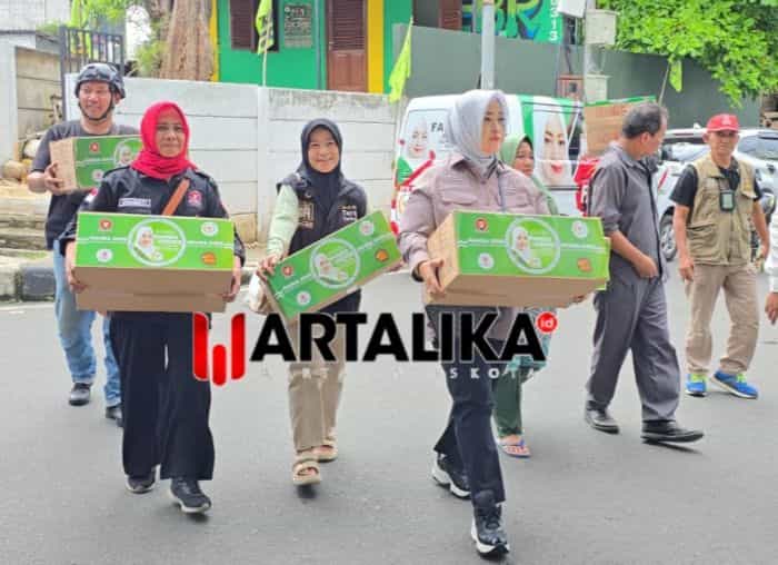 Anggota DPD RI Fahira Idris Salurkan Bantuan untuk Korban Banjir Pancoran